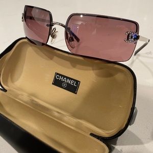 Chanel 4014-B Frameless Pink Lens Sunglasses Mint Condition